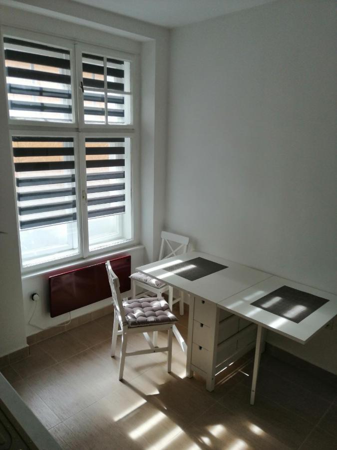 Apartman Semren Appartamento Zagabria Esterno foto